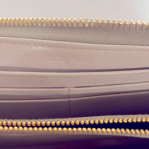 *HP x2* Miu miu matelasse pomice long zipper wallet (5M1183) - Picture 13 of 15